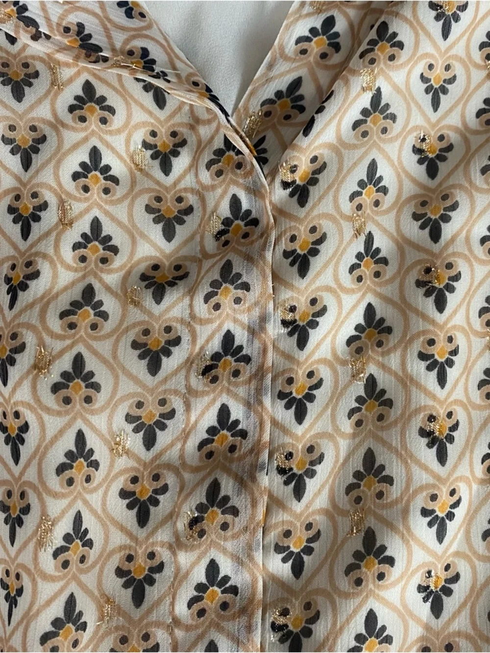 Ann Taylor Cream Tan Gold Patterned Button-Down Blouse